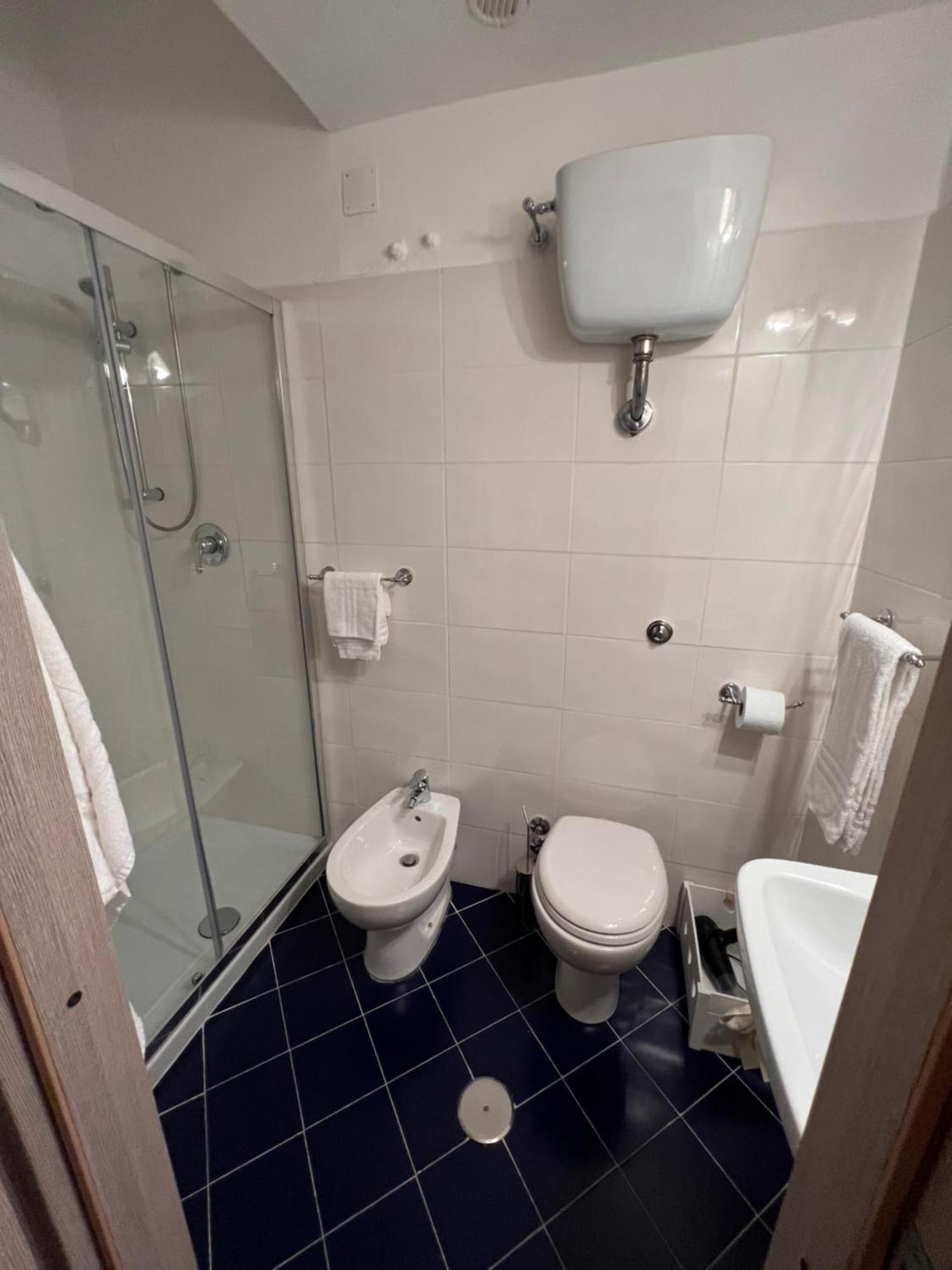 Guest House Biondi Cavour Rom Exterior foto