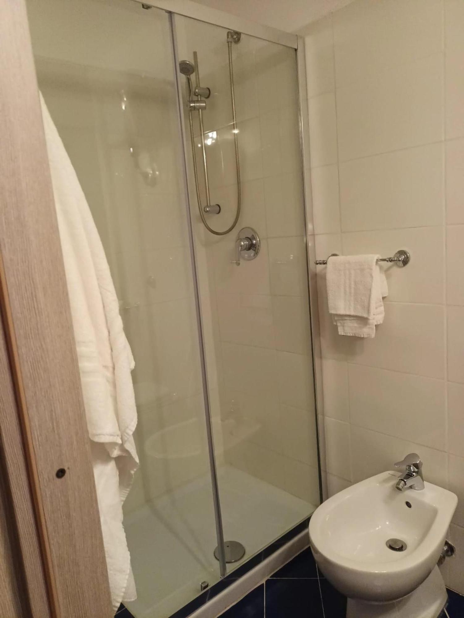 Guest House Biondi Cavour Rom Exterior foto